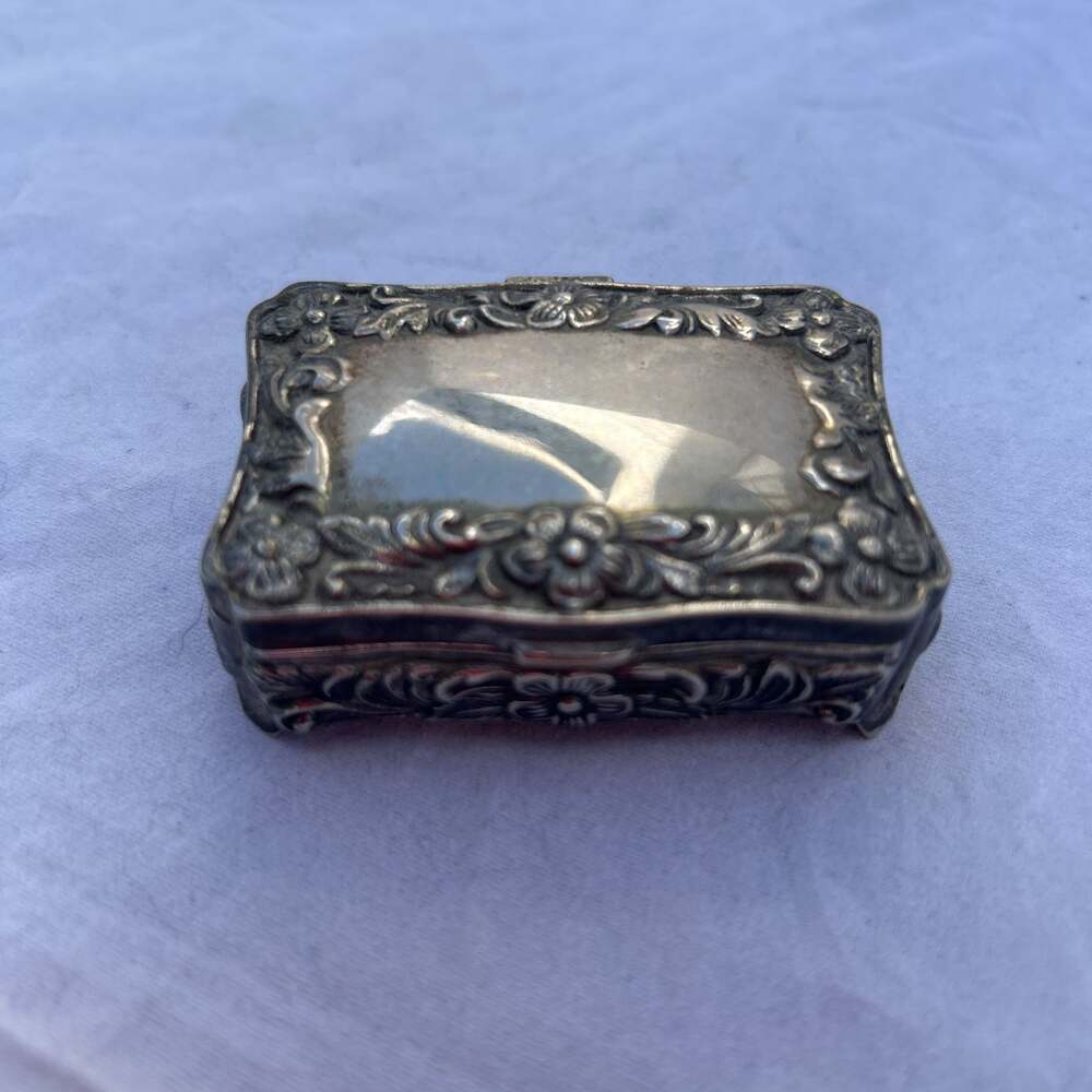 2 1/2 inch Small Silver Tone Floral Design‎ Footed Velvet Jewelry Casket